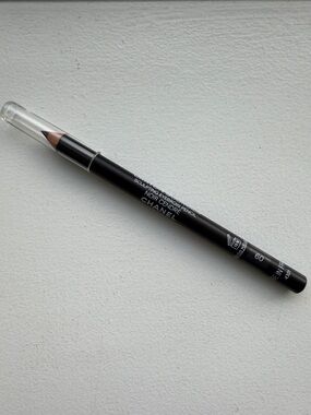 CHANEL Brow Pencil in Noir Cendré - Black